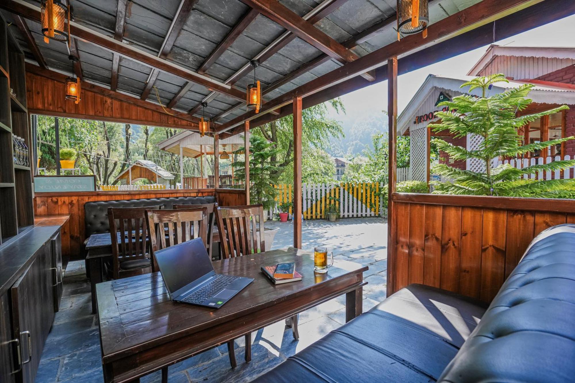 Pax Hotel Rock Villa Swimming Pool Available Dalhousie Exterior foto